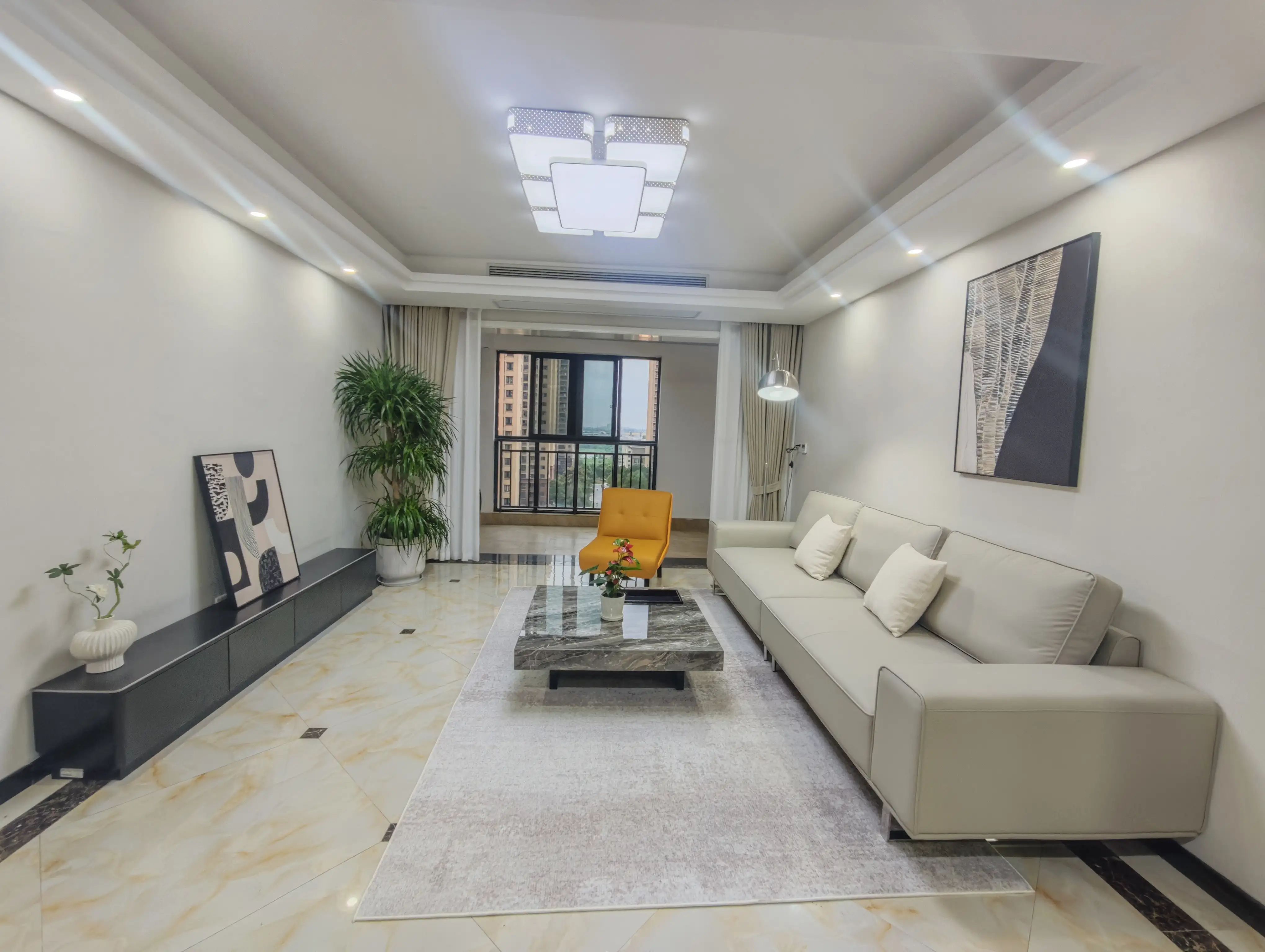 急降5万，满庭春，单价4300，中间好楼层，满二，拎包入住