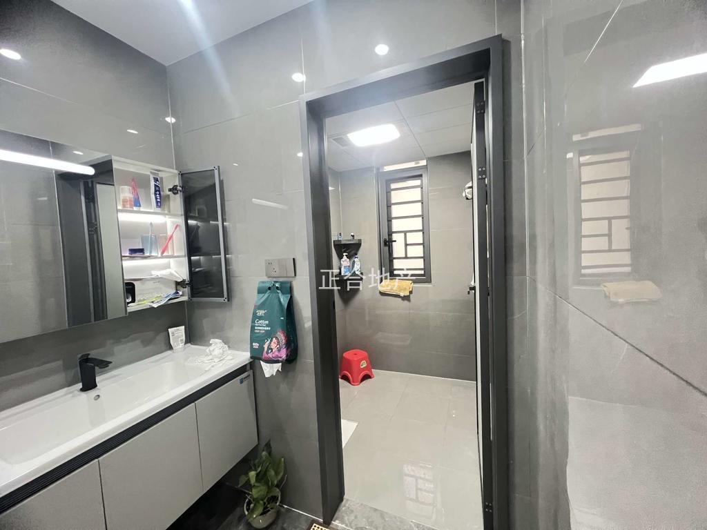 降价了，城南，捡漏，蓝天花园，精装三房，单价6000，小高层，基本未住，诚心出售