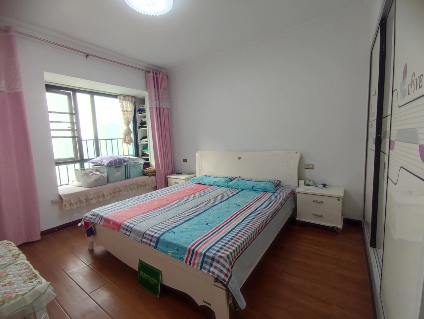 元泰未来城精装修边户大4房证满2年看房方便