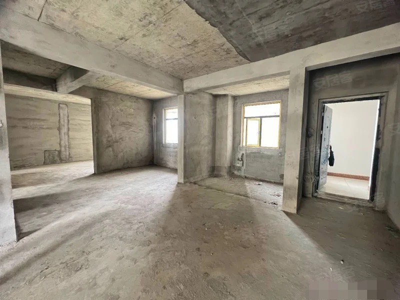 新城壹号新街，毛坯大三房，边户，好楼层，南北通透，双阳台，采光好，满五