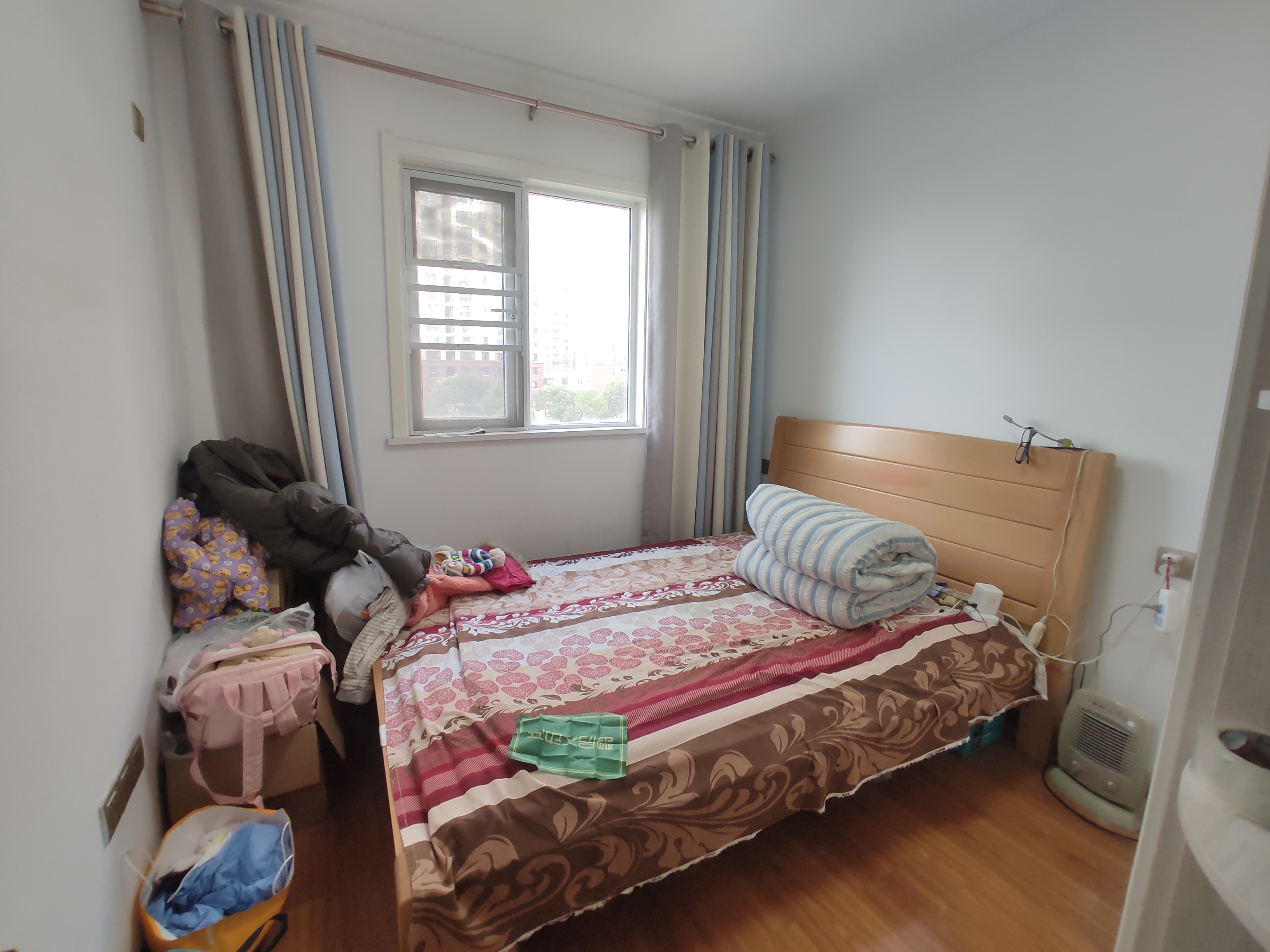 满庭春.精装三房南北通透.证件满二.看房方便