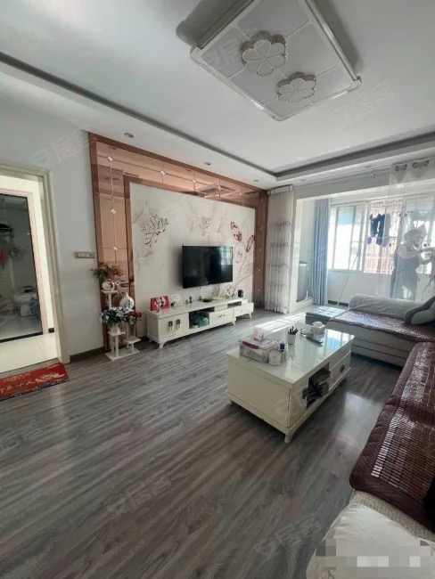 捡漏，商城附近，步梯2楼，精装3室2厅2卫，实验晓学，三中，