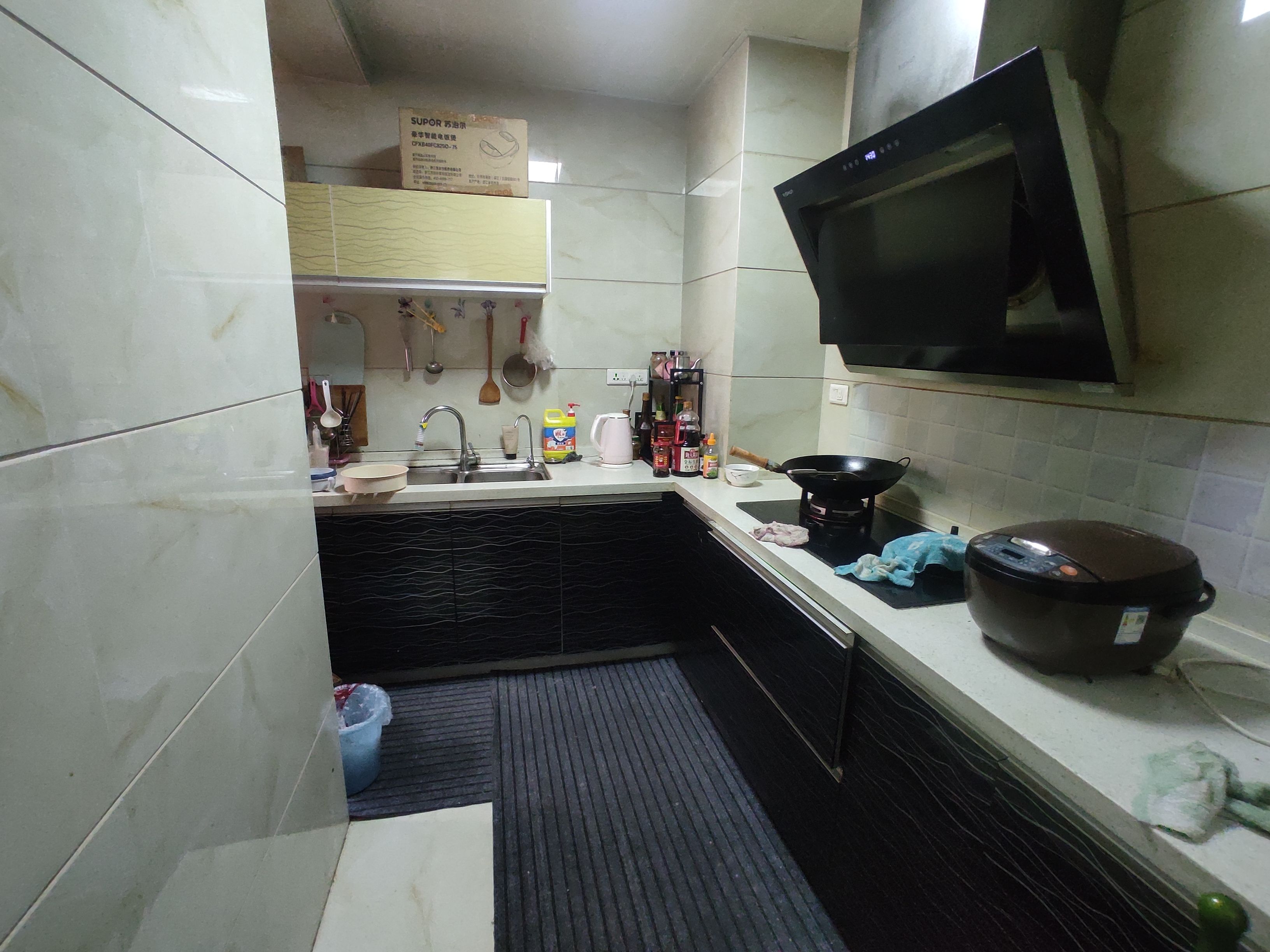 紫金城精装大两房.出行方便.证件满二.看房约