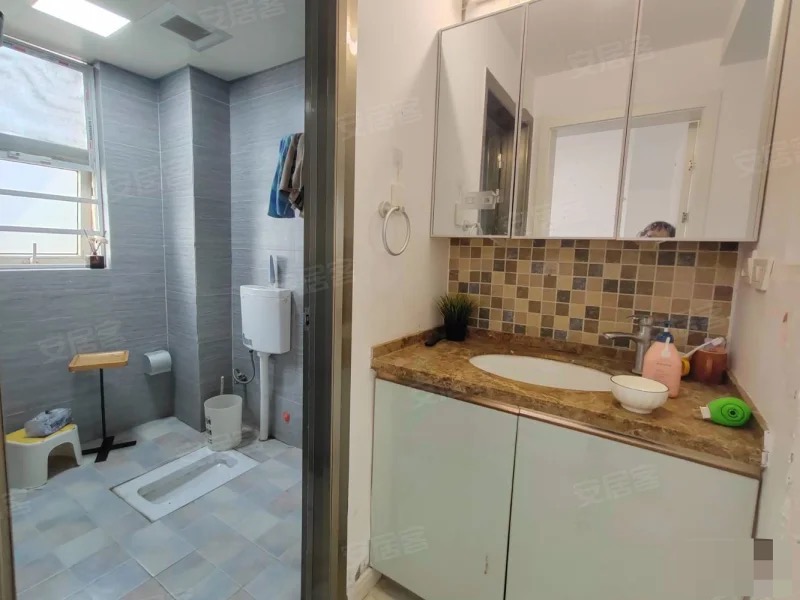 满庭春，单价3800，供暖房，双阳台，南北通透，双阳台，证满二