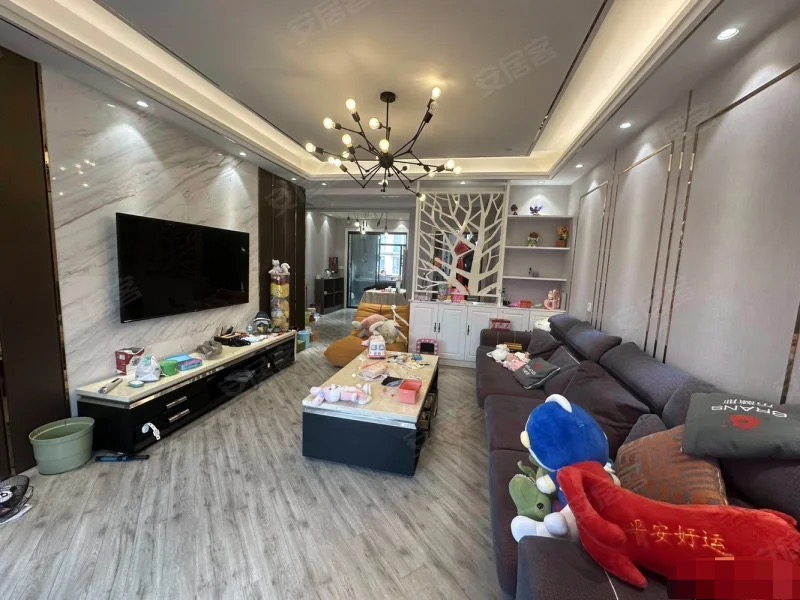 急售，新城一号5期，电梯洋房，精装3房2卫，好楼层6楼，诚心出售，证满二