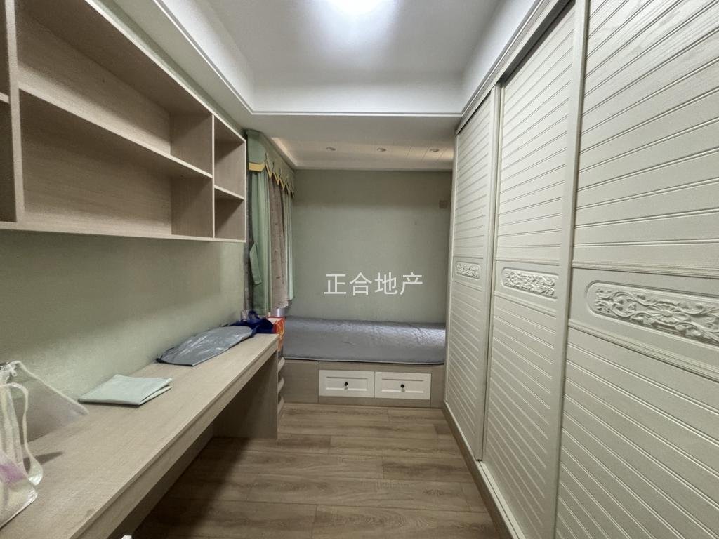 捡漏，城南，颐和公馆，电梯好楼层，精装三房二卫，证满二，九成新