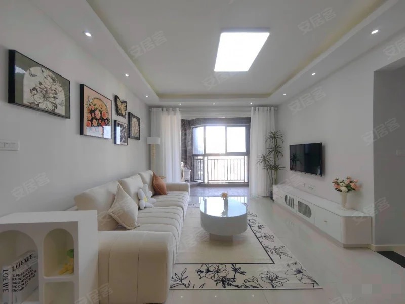 城东，和合国际，精装三房二卫，，好楼层23楼，包满二，