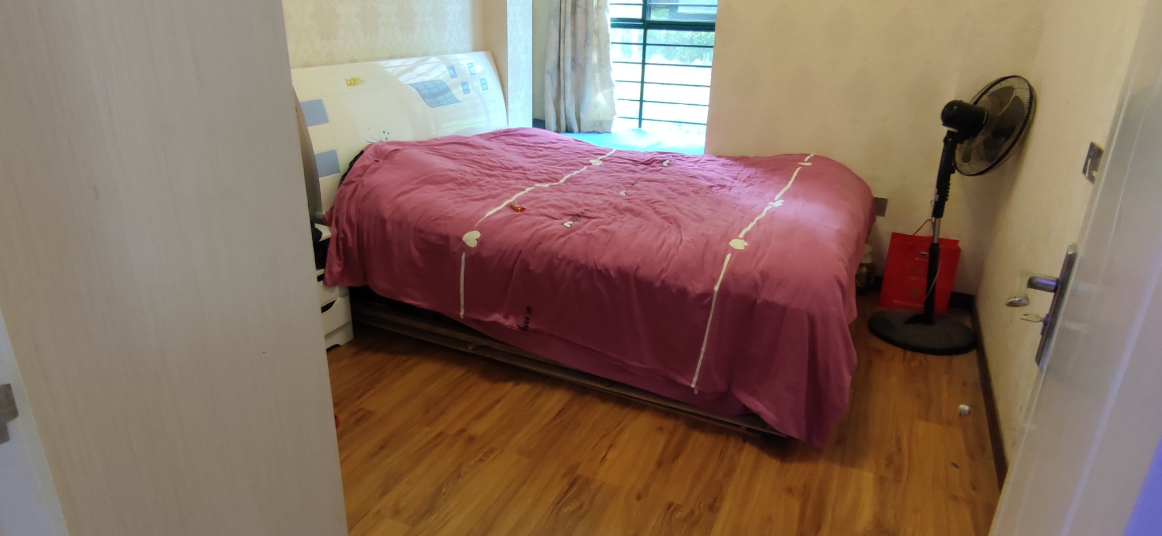 新城壹号二期精装三房，南北通透，户型方正