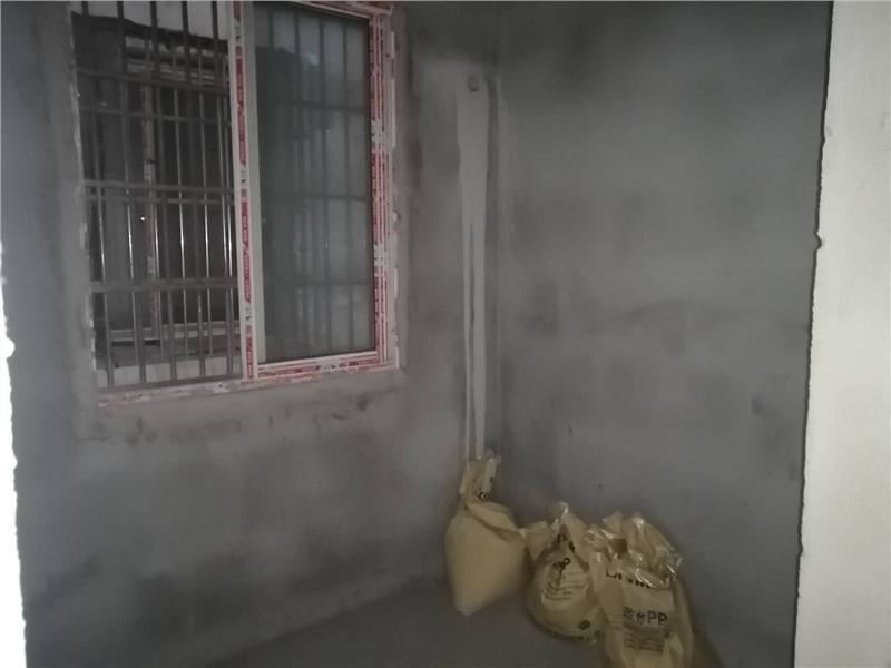 急售急售，房东外地置业，义星花园毛坯房户型好，快 