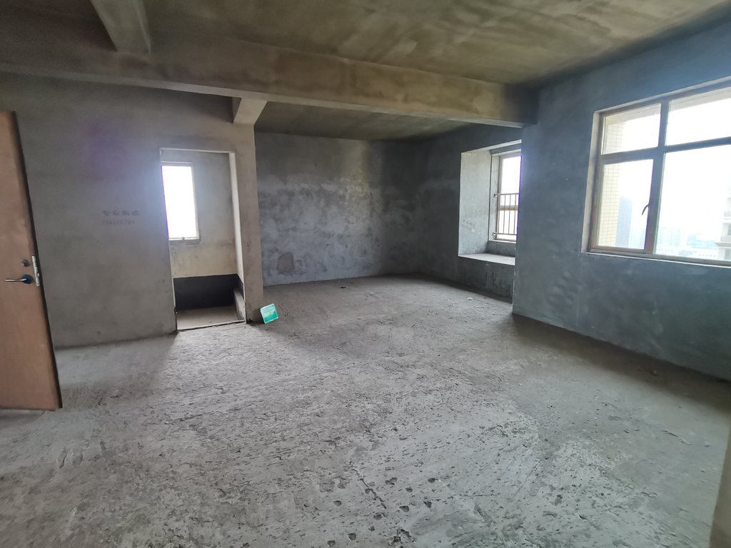 领秀城领秀城毛坯大三房带车位房东诚意出售