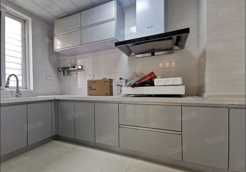 高楼层，无遮挡风景；精致户型，超低出租，赶紧认领