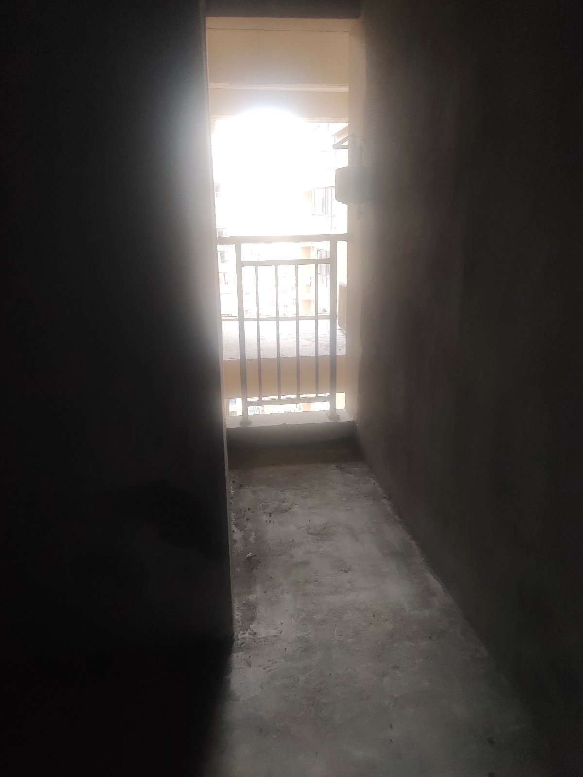 颐和公馆毛坯98平3房2卫好楼层业主武汉买房急售