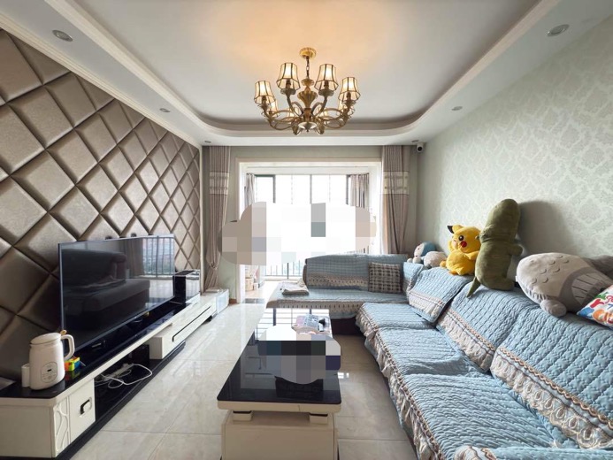 219，一中队面，漫城林语， ​电梯15楼 ，好楼层，证件满二 ，精装修​单价5千一平，