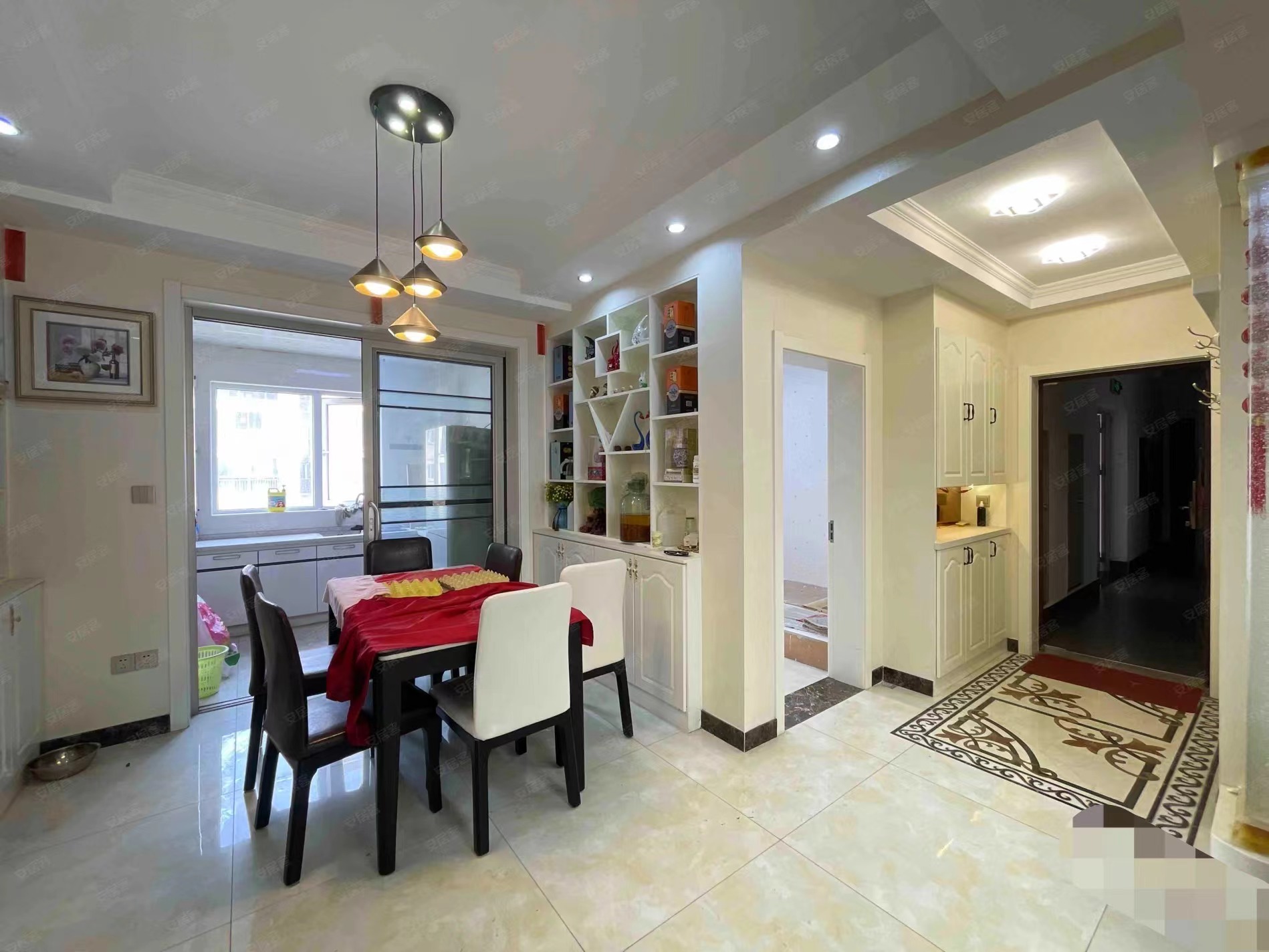 70，捡漏！！满庭春，带供暖，精装大三房边户，单价5500，电梯小高层，好楼层