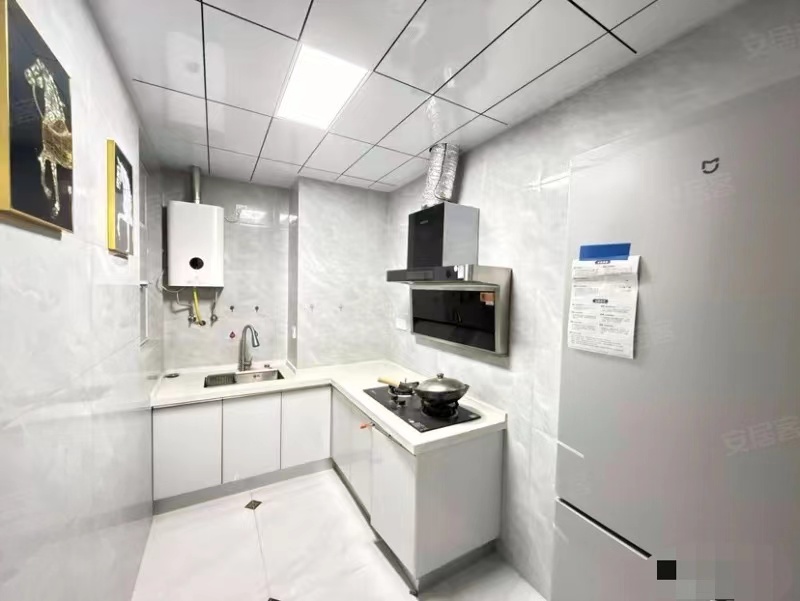 263？捡漏，吾悦旁，蓝天新城，精装三房，单价6400，9.8成新，中间好楼层，老证，拎包入住