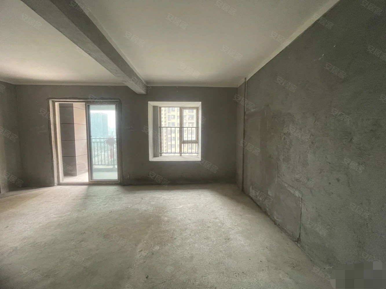 95，城南好地段，森林国际北苑，小高层三房，好楼层，公摊小，产品稀缺，速度来