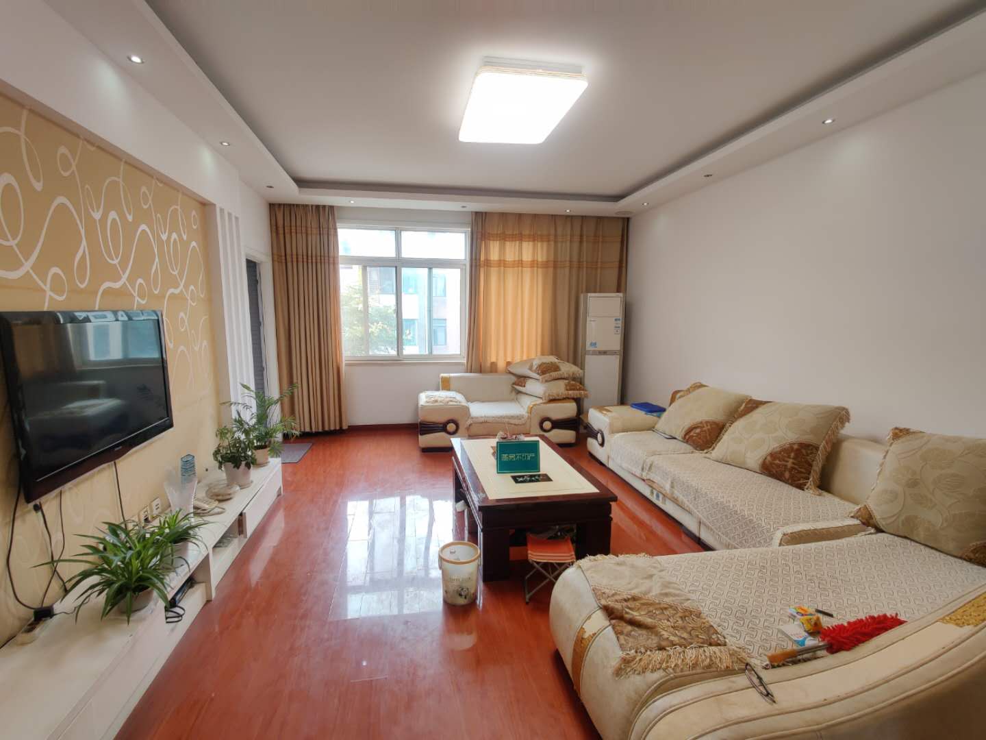 世纪雅园大三房装修大阳台城西可读仙桃 看房方便