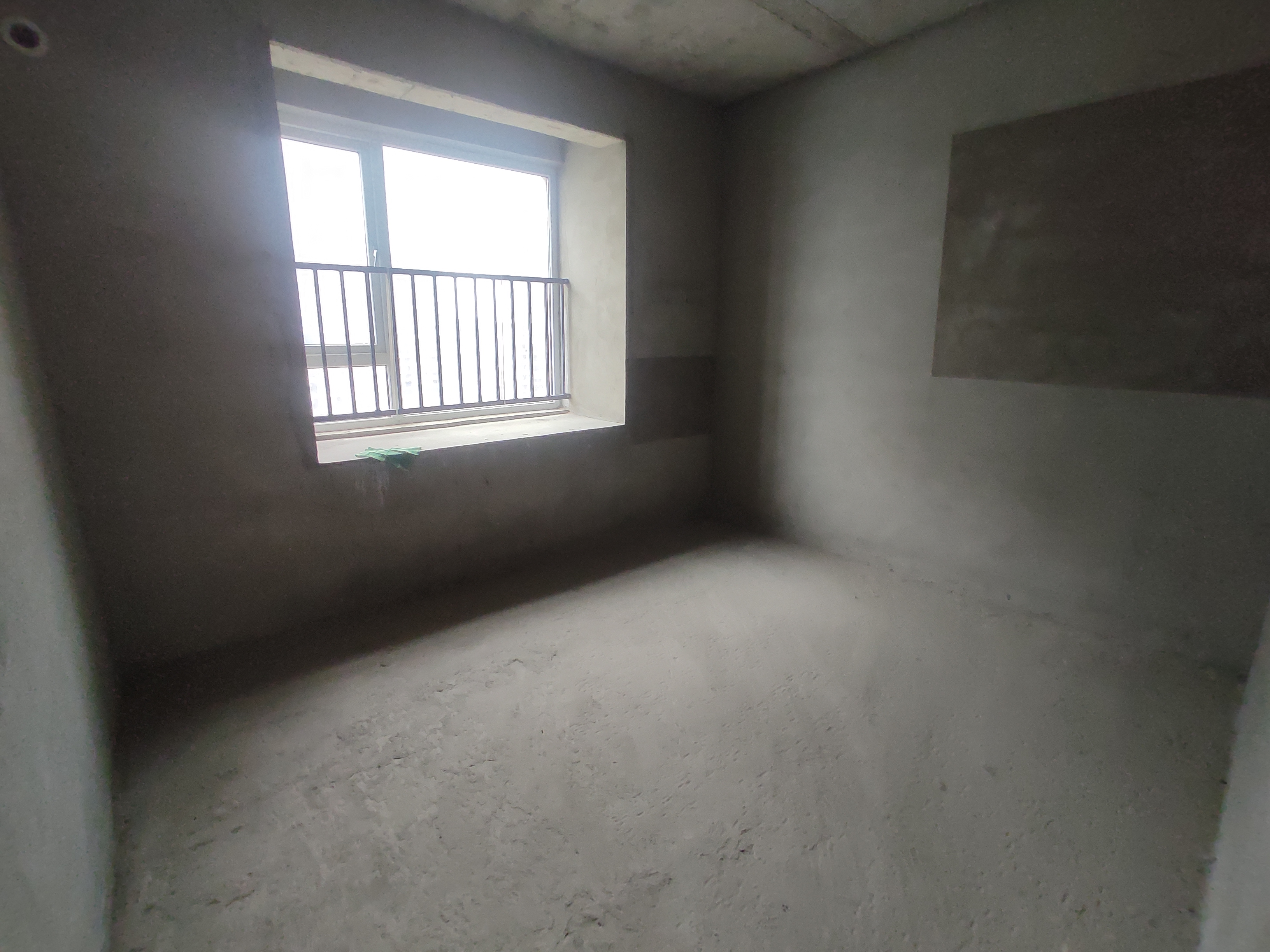 满庭春毛坯大四房送入户花园相当于五房南北通透中间楼层证件满二看房方便