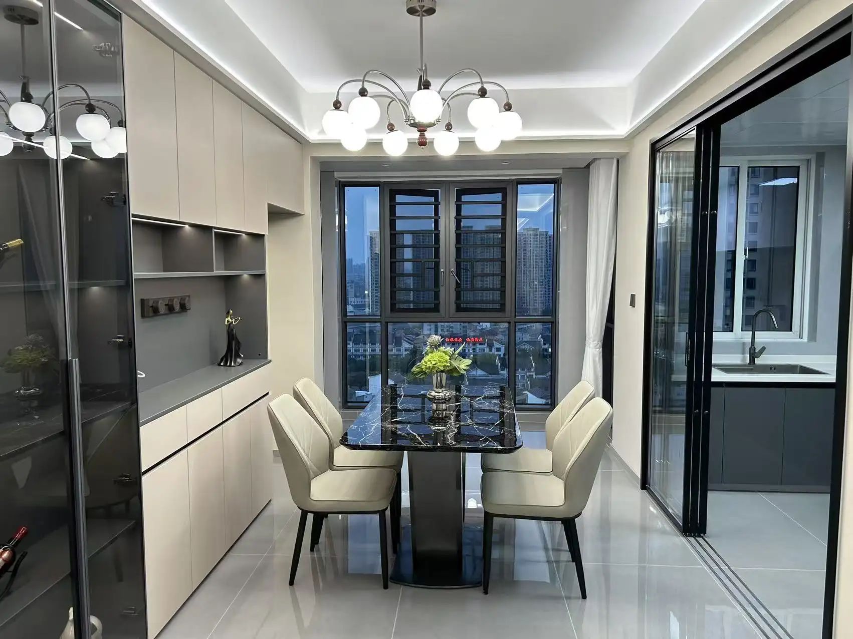 降价了，城南，南国明珠，全新装修，电梯19楼，证满二，南北通透双阳台，沔阳晓学元泰三中