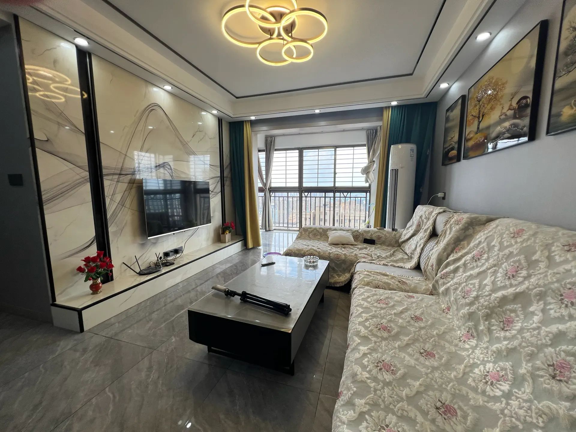 捡漏，锦绣江山三期，精装三房两卫单价4150。诚心出售