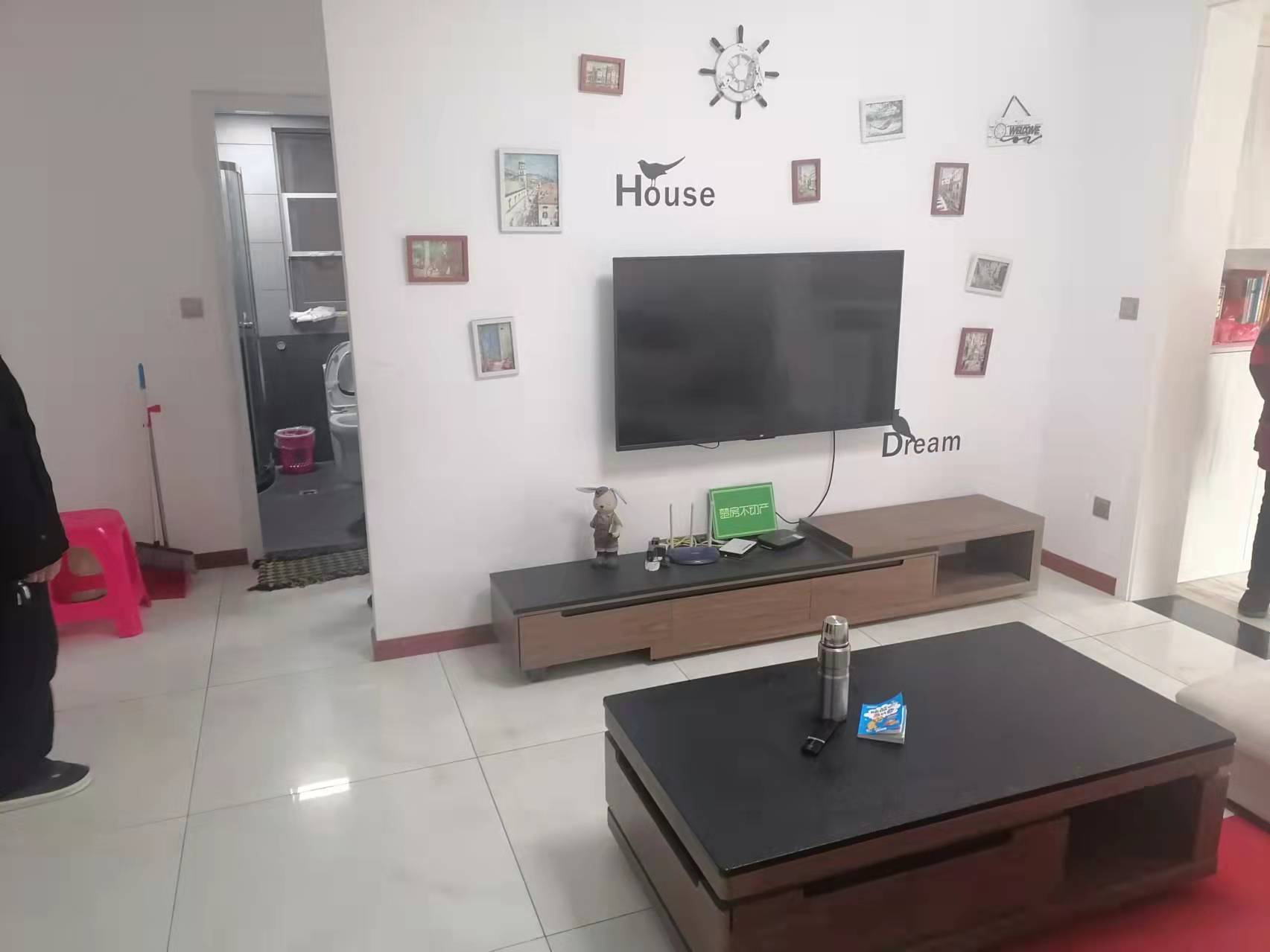 公园世家精装小三房中间楼层满二