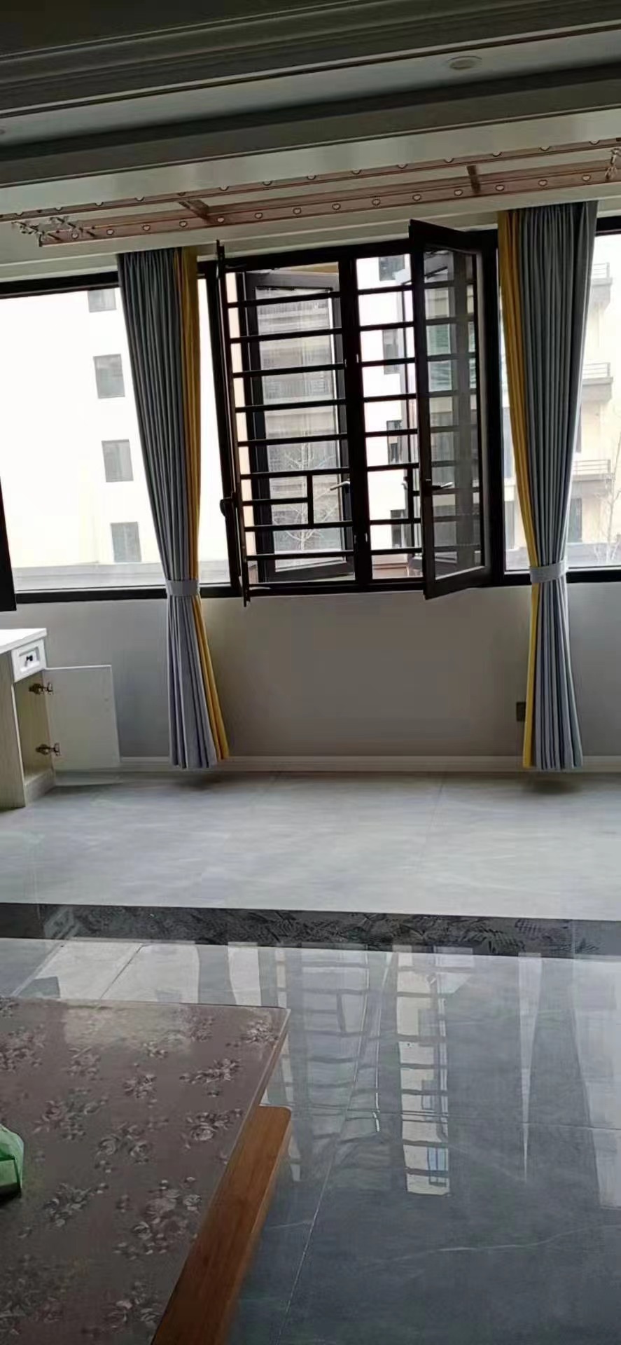 荣怀大三房出租装修新家电都齐全