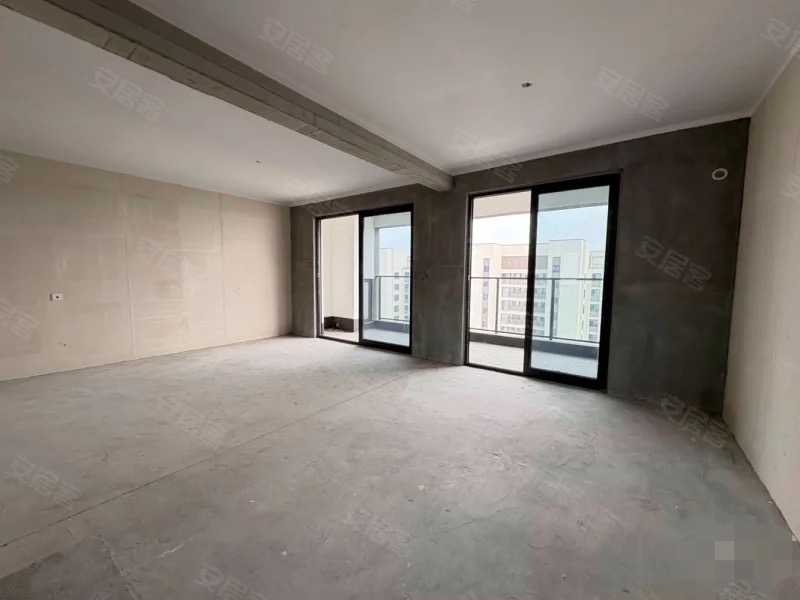 390，捡漏，城南吾悦广场，东边户，南北通透，业主诚心出售，急售