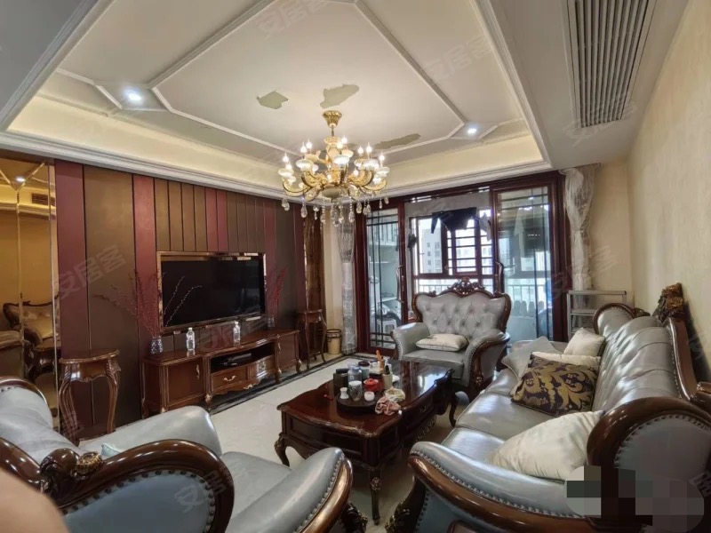 ？城南，元泰未来城A区，豪装三房， 单嫁5子头，电梯好楼层，9成新，南北通透，证满二