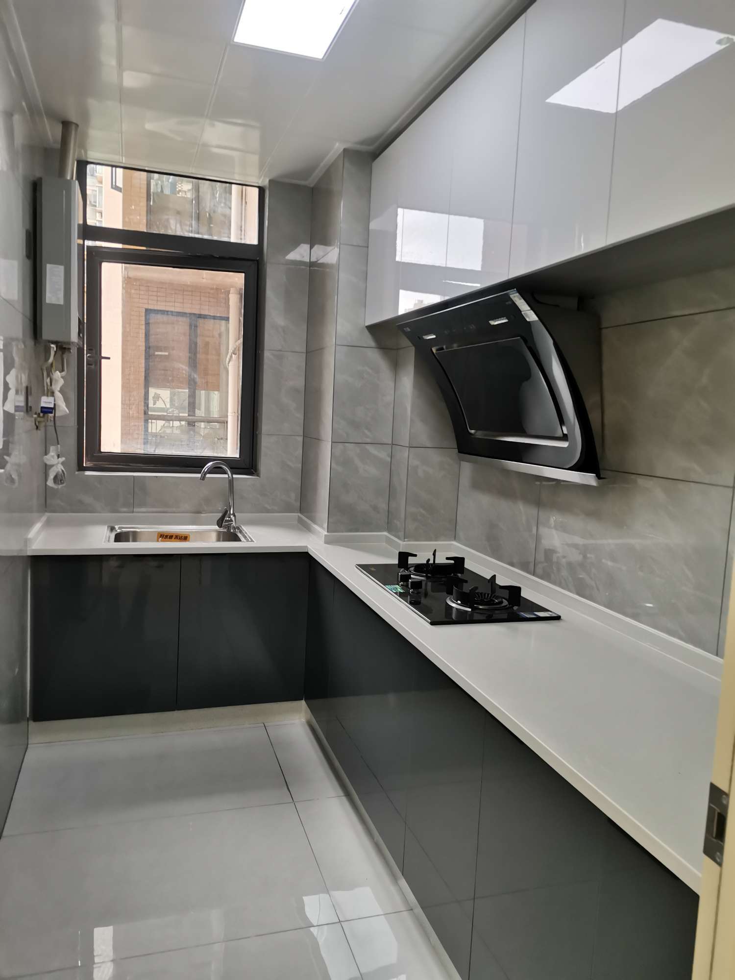 全新装修拎包入住紫润尚城