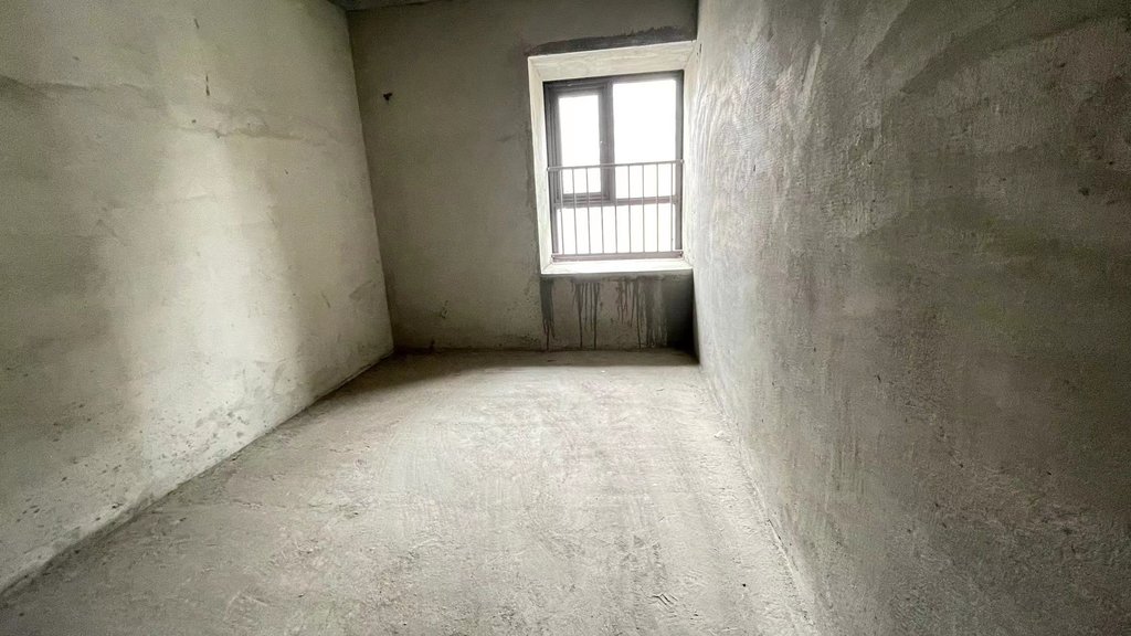 御湖世家送车位毛坯现房不动产证在手看房有密码