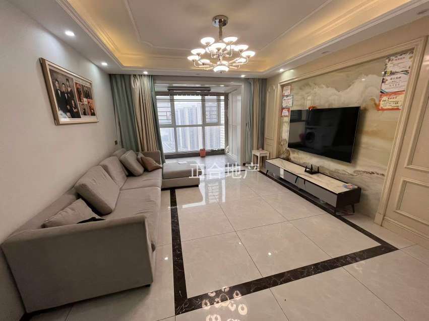 急售，城南，新城一号新街， ​精装三房，单价4900，元泰三中， 证满二