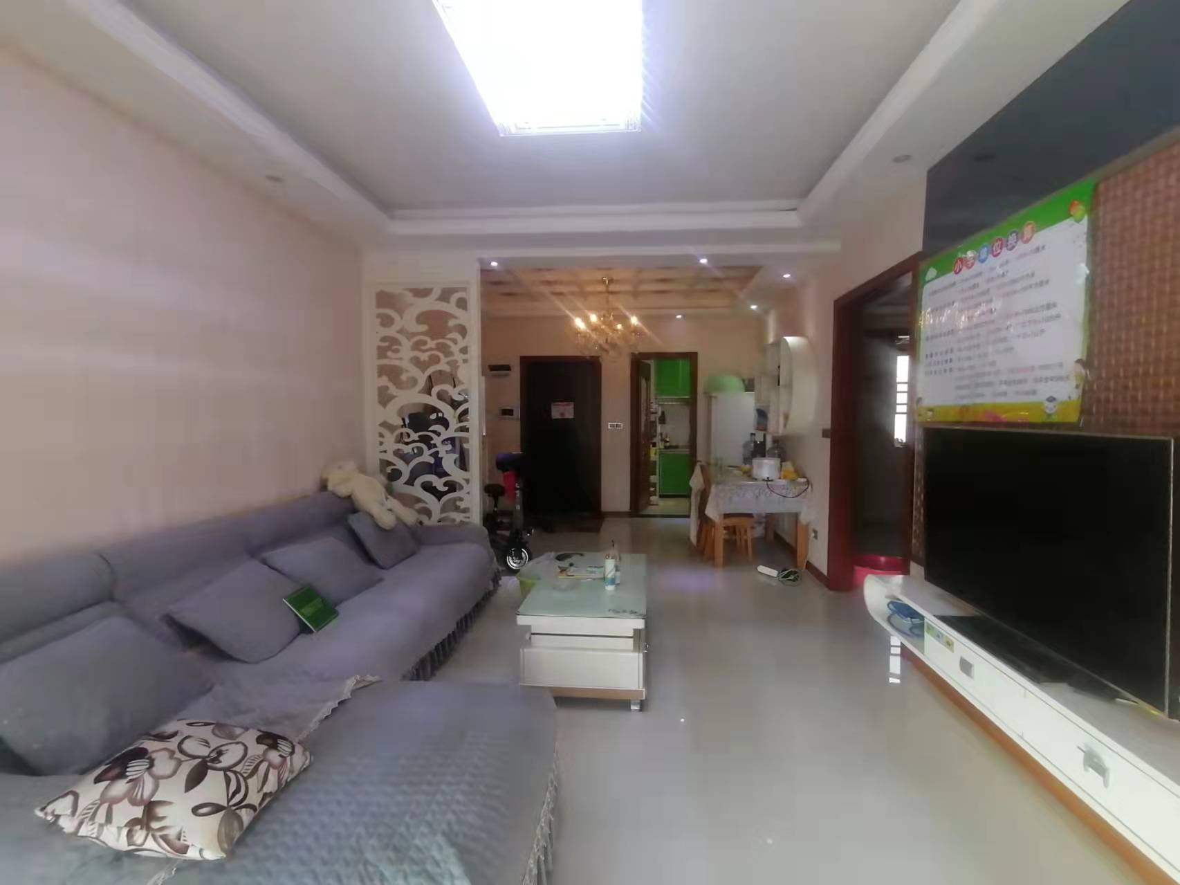 御台公馆精装修小三房证满2年家具家电留下采光超好价格可谈