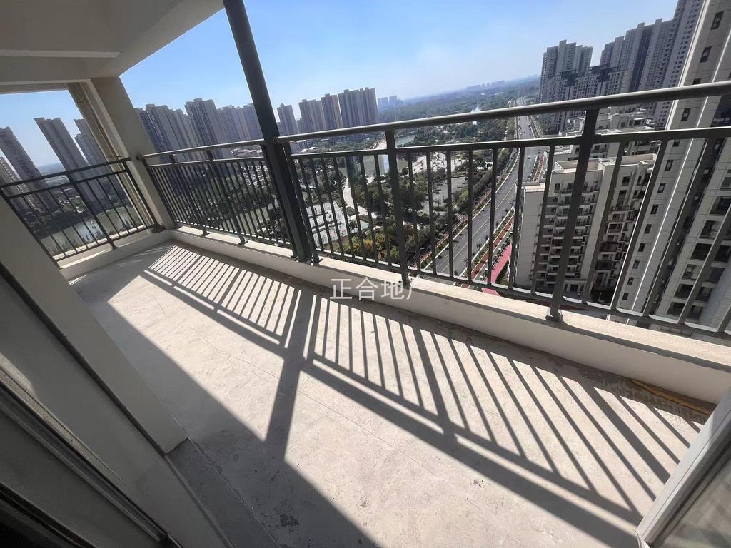 捡漏，吾悦旁，蓝天花园 ，电梯入户，人车分流，一线看公园，东边户 ，20楼，四开间朝南