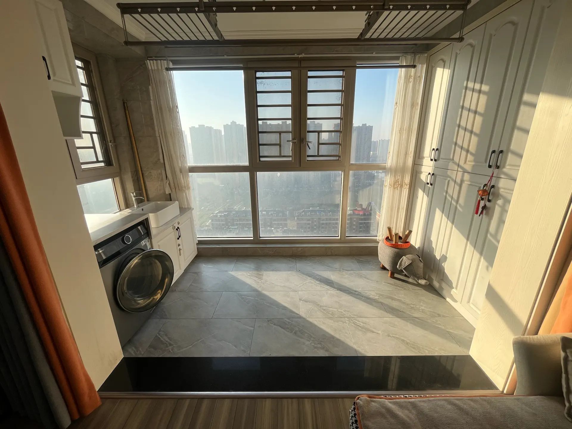 捡漏，新城壹号五期，边户，精装三房，好楼层，证满二，9成新