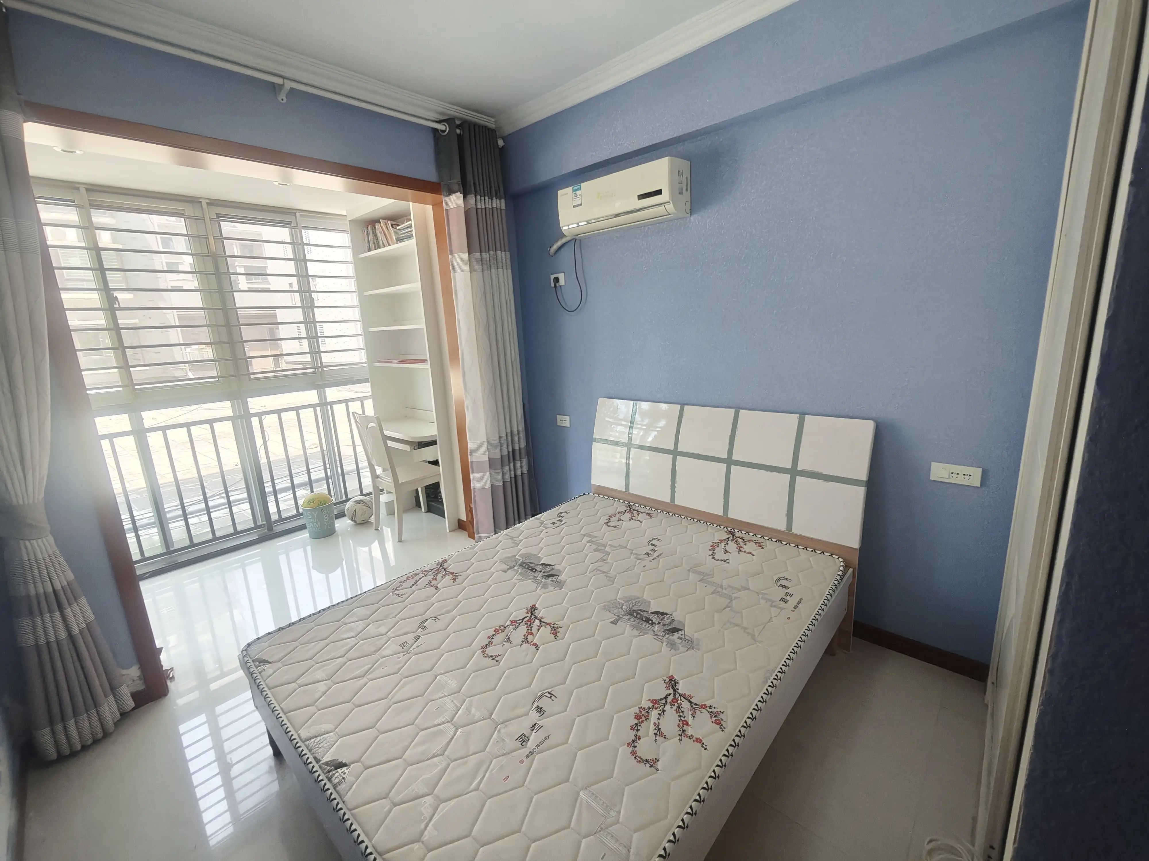 捡漏，沔阳公园旁，和园公馆，精装3房2卫➕超大双露台，步梯2楼