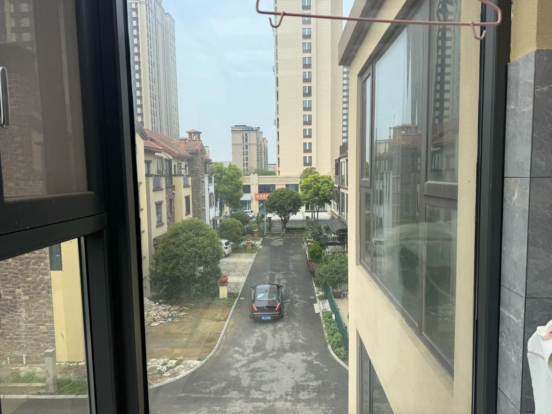 降价30万，亏本出，御江湾，精装别墅，成色新，证满二