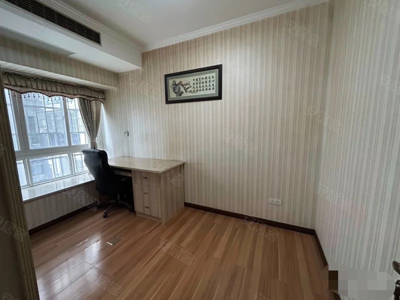 332，城南，汉江景苑，精装四房，单价4900，电梯小高层，老证，元泰三中