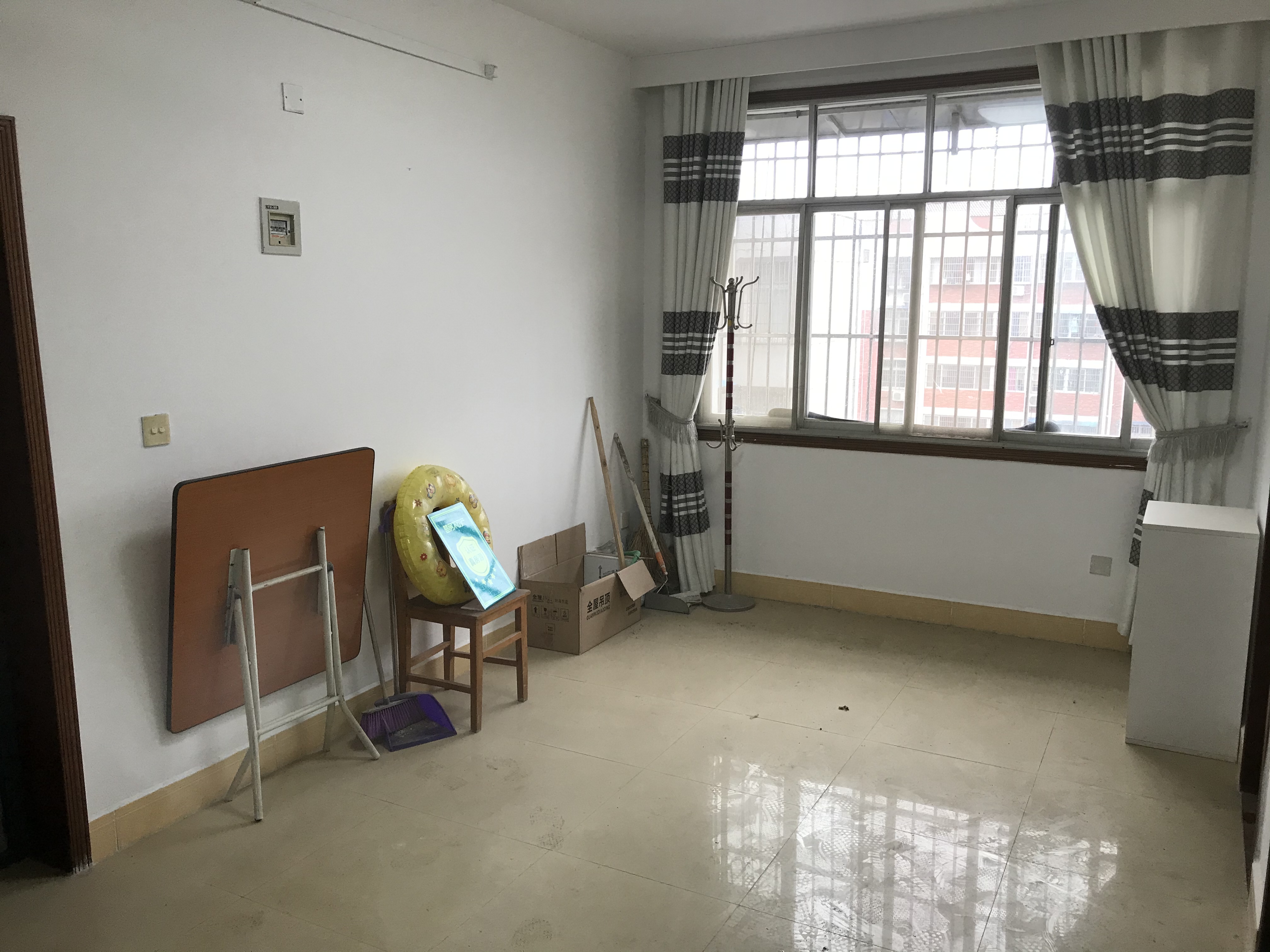 骏马雅苑旁园林局宿舍一线江景房毛坯价格买到装修房SHOU付12万即可拥有