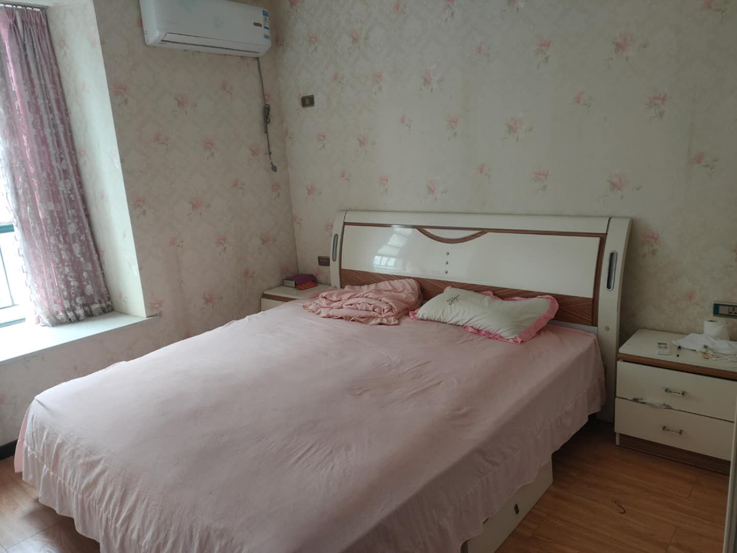 新城壹号精装三房中间楼层想要读三小的可以直接拍了