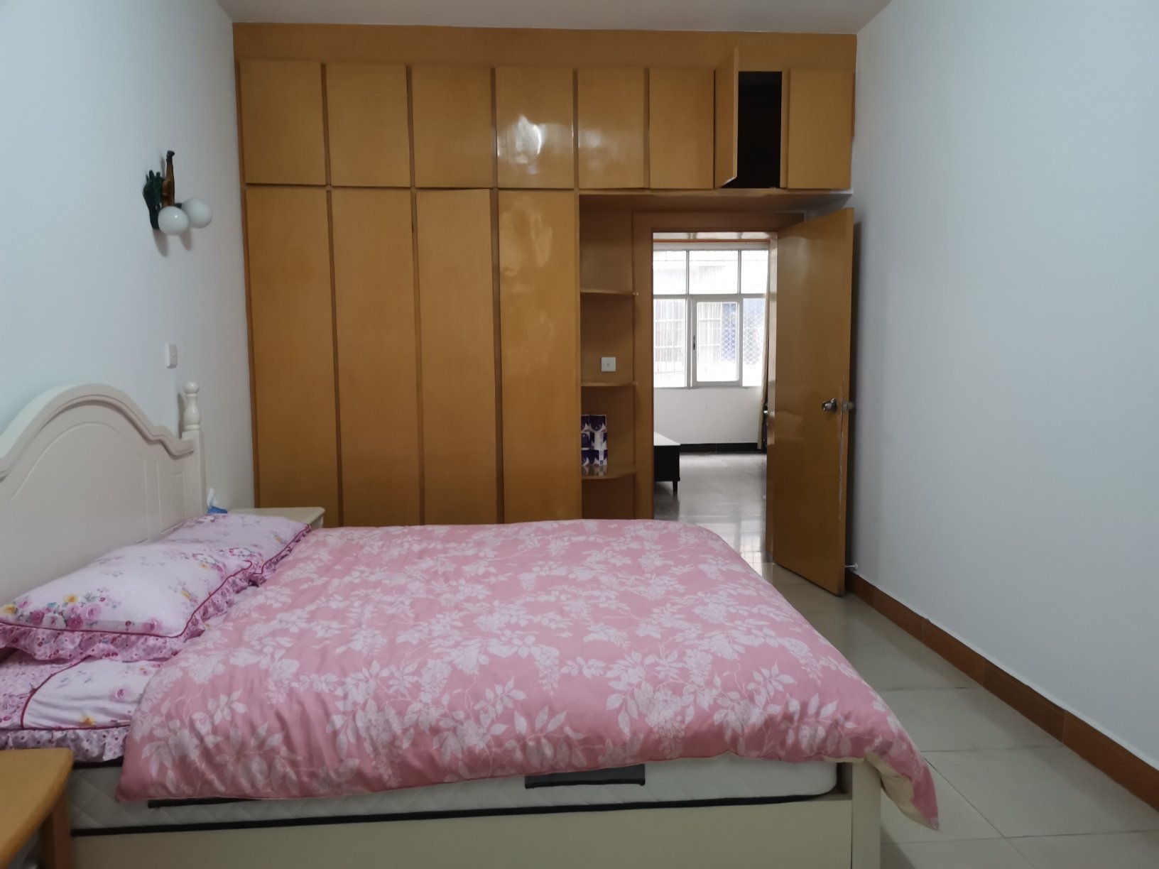 大新路 旁边三房保养好拎包入住