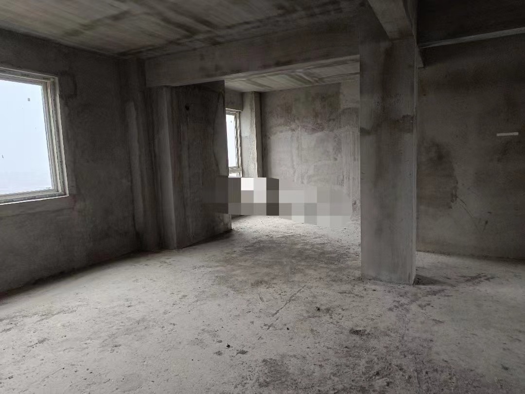 122，业主急售。仙桃一中对面，漫城林语，好楼层，好户型，单价4250一平