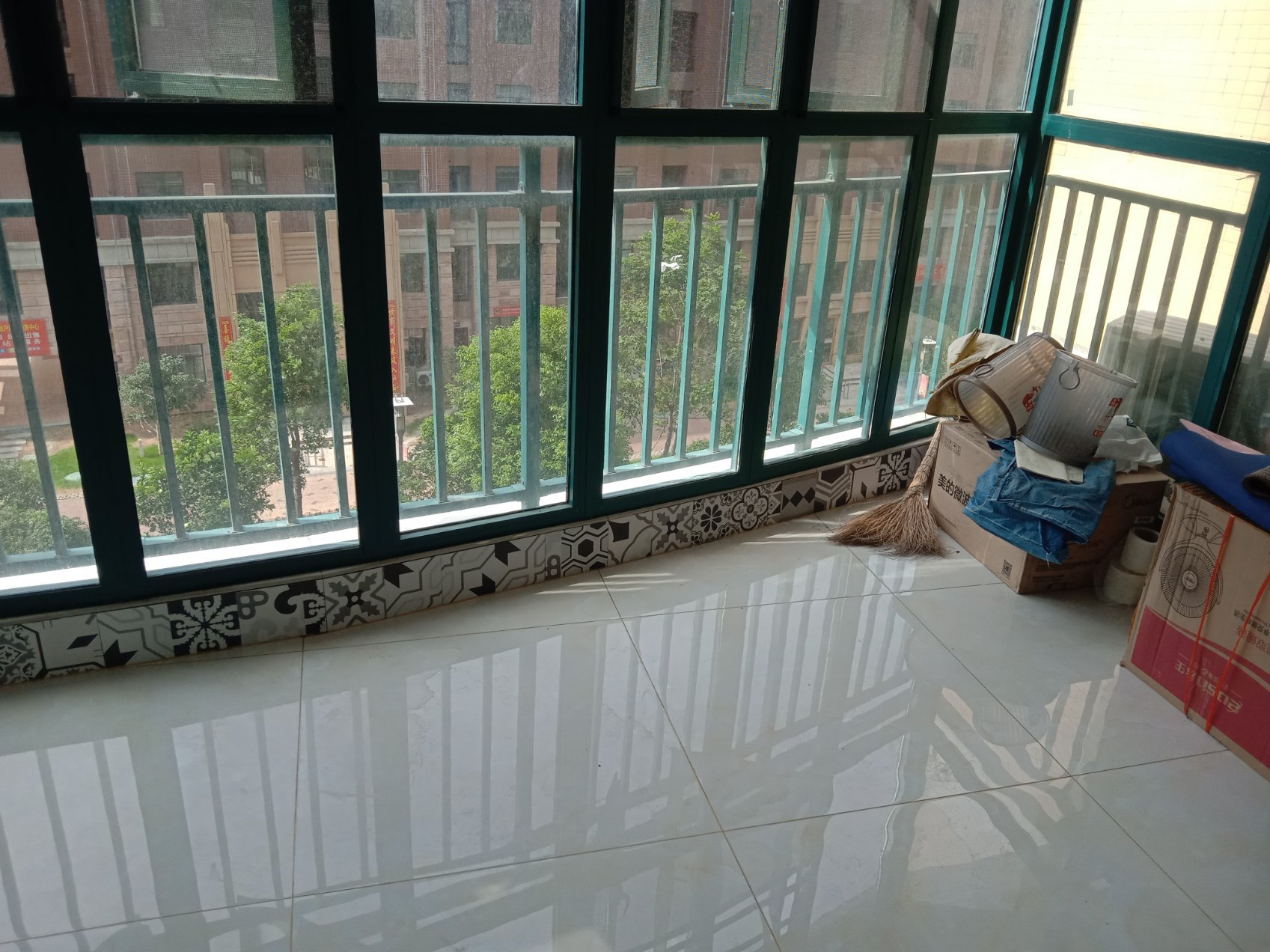 新城壹号五期132.22平全新精装修三面采光南北通透