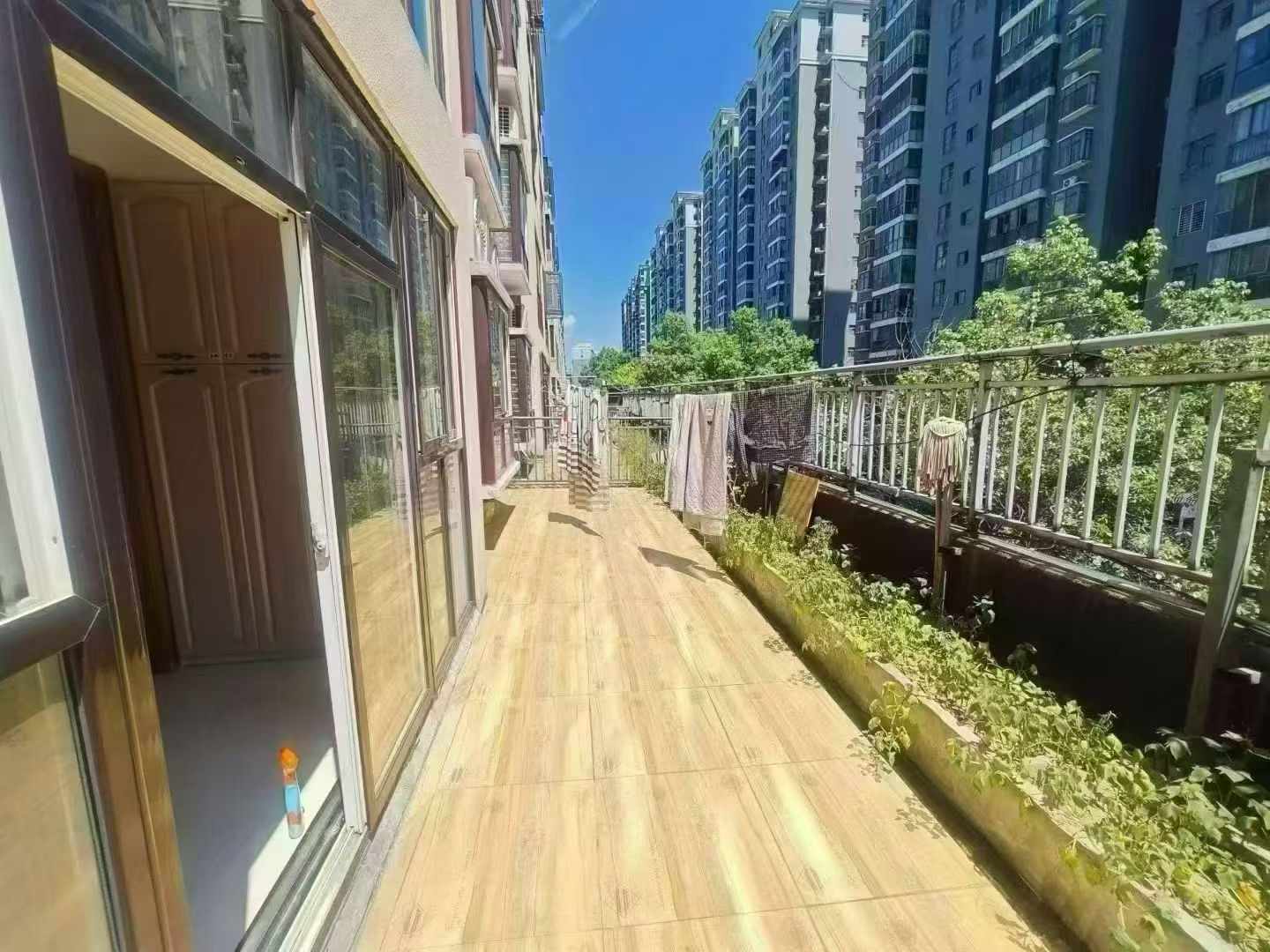 捡漏，沔阳公园旁，和园公馆，精装3房2卫➕超大双露台，步梯2楼