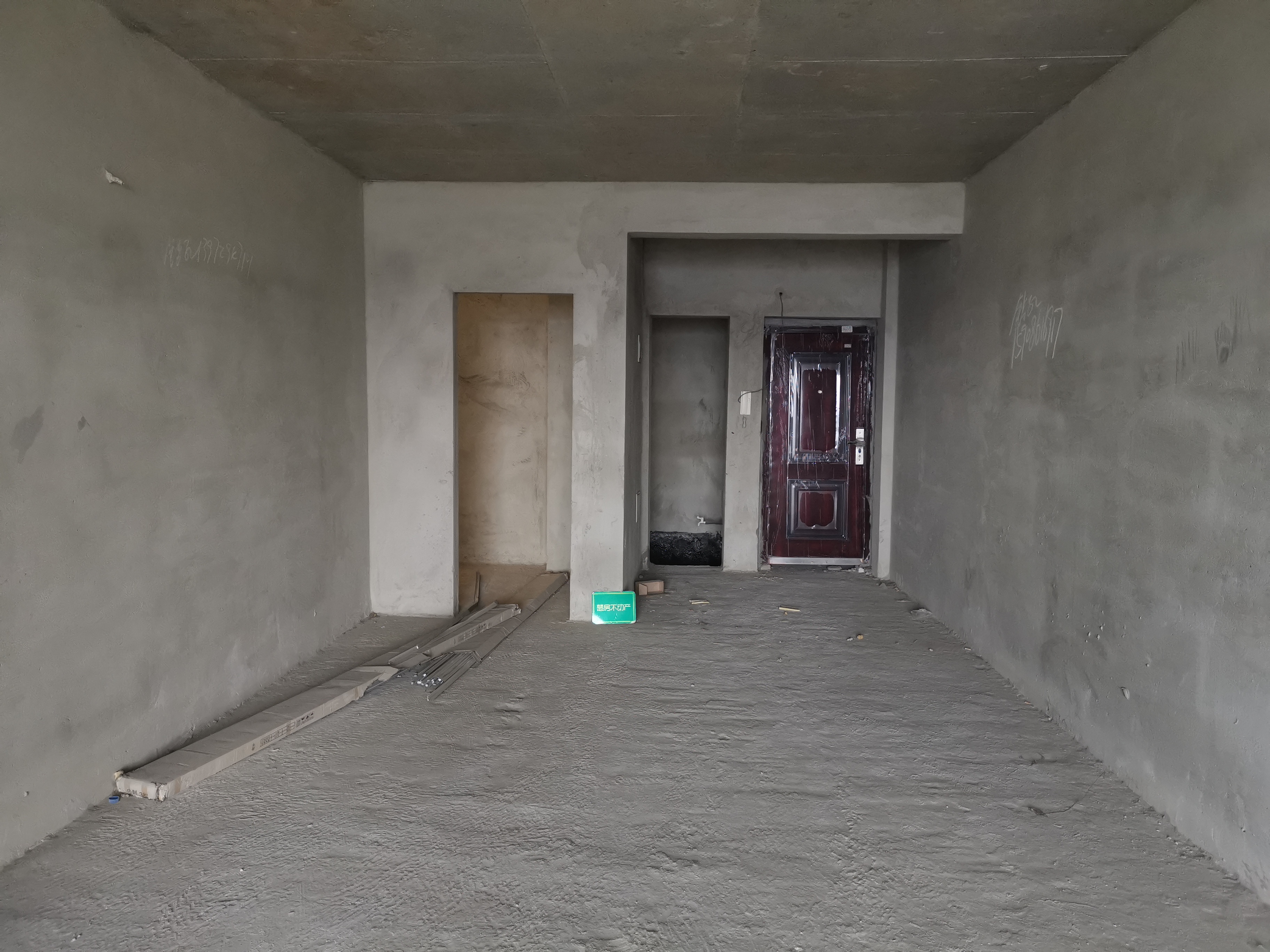 财源盛景武商旁边毛坯三房中间楼层房东诚意出售