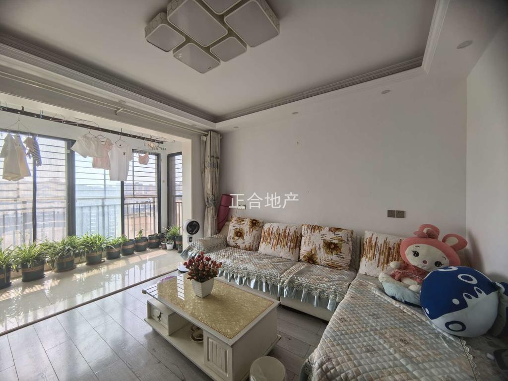 降价了，城南好地段，天诚缘，精装三房，电梯好楼层21楼，成色新，证满五