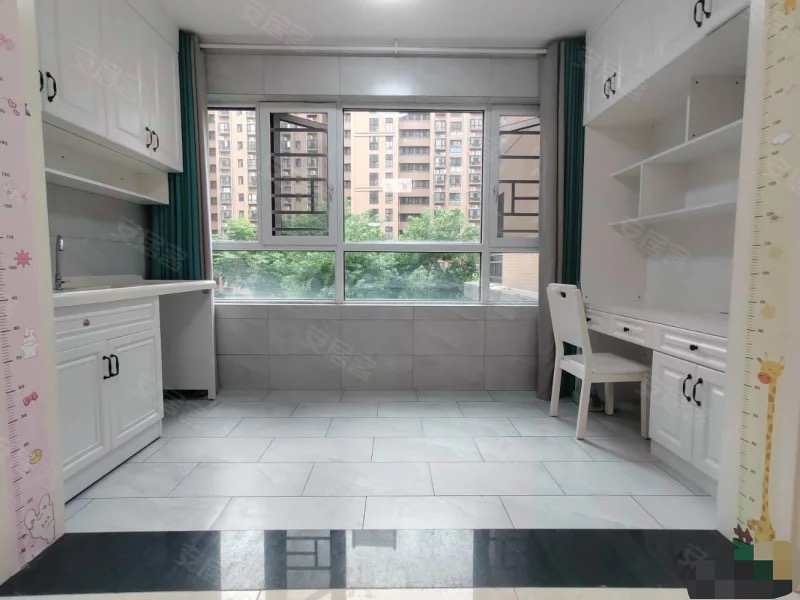 捡漏，沔阳公馆，边户，单价5300+，精装三房，诚心出售，证满二