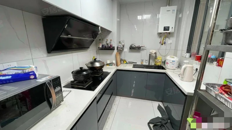 捡漏，沔阳清华园1楼，带架空，赠送130平，适合搞托管楼下就是城南新二中二小，证满二