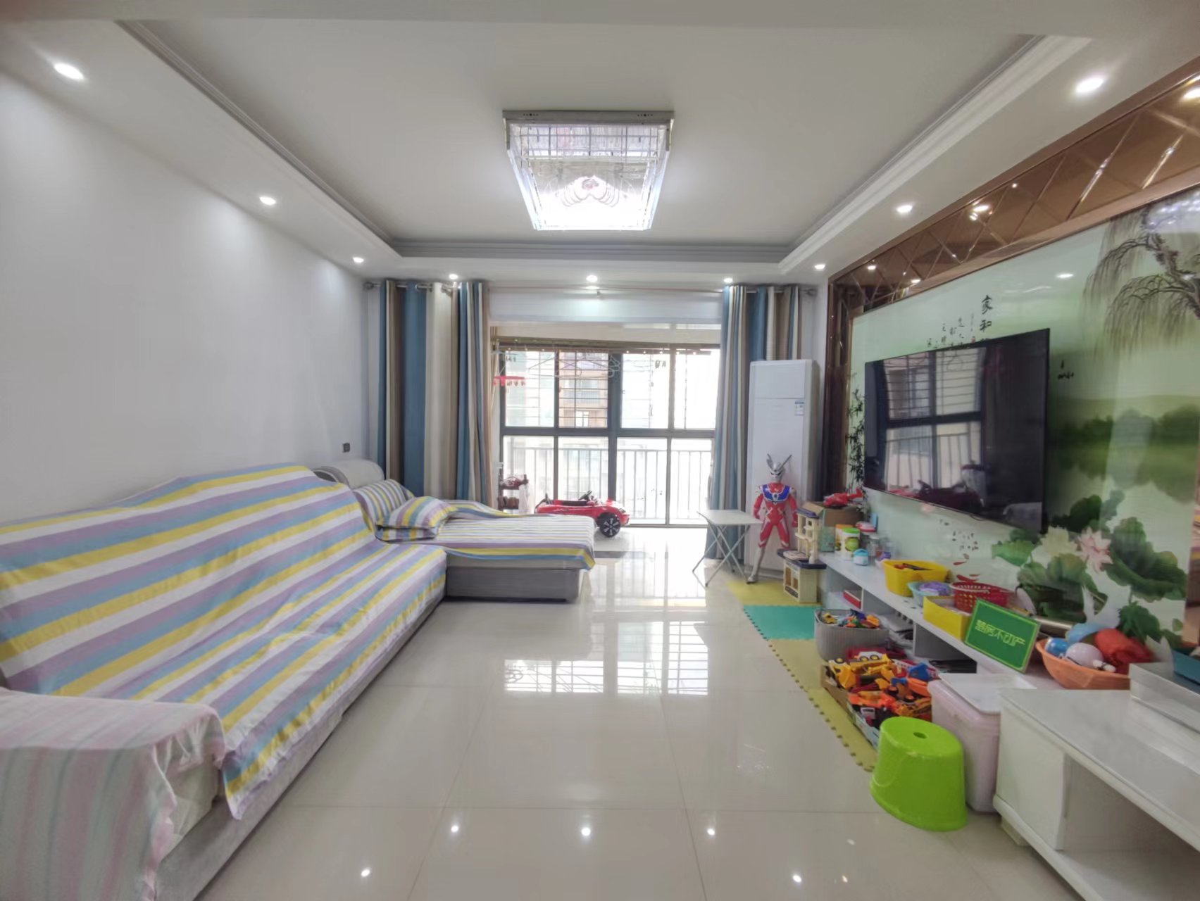 元泰未来城 精装修 边户 大4房 证满2年 看房方便