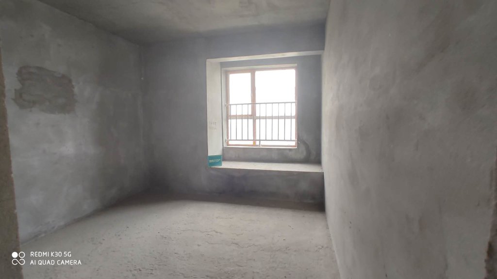 领秀城毛坯大三房边户看房方便