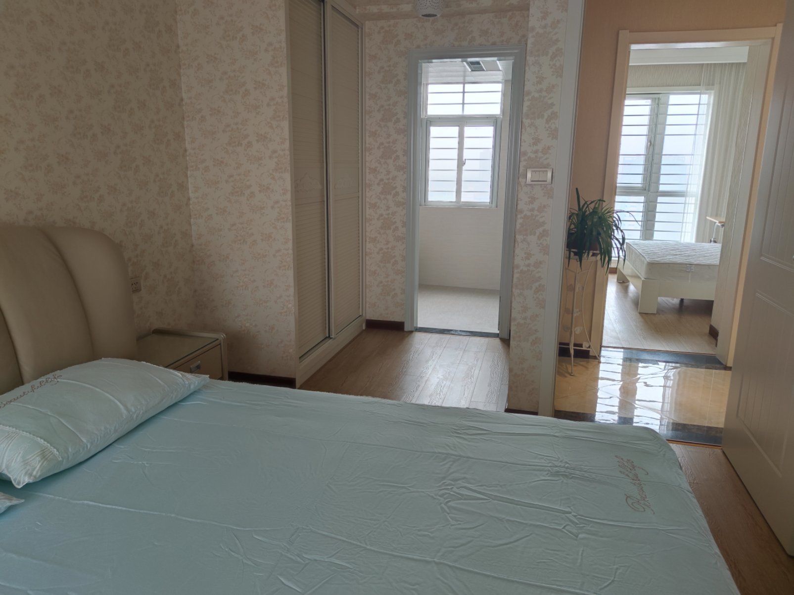 福星城精装大三房，122平，91万，新证